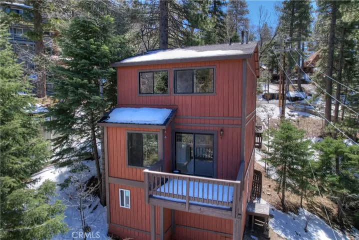 2740 Preston Drive, Running Springs, California 92382