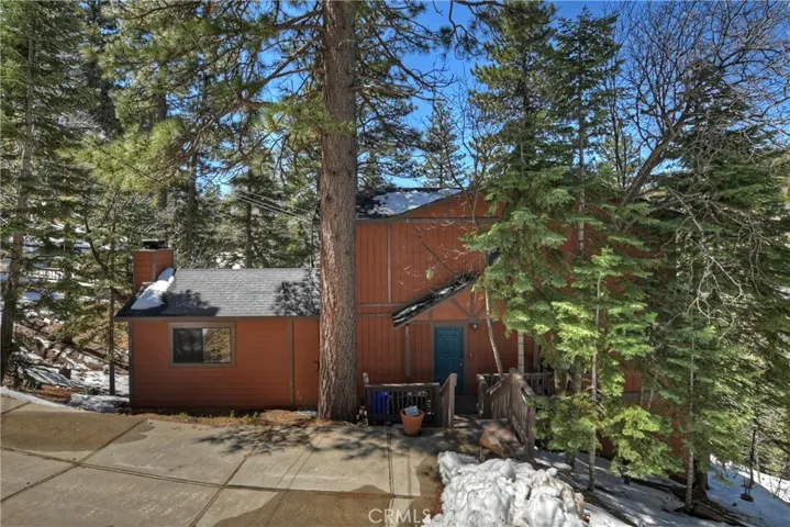 2740 Preston Drive, Running Springs, California 92382