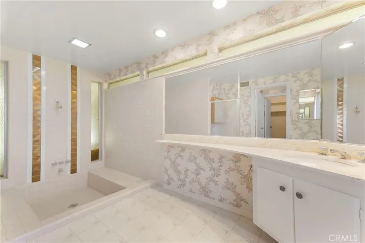 19720 Septo Street, Chatsworth, California 91311