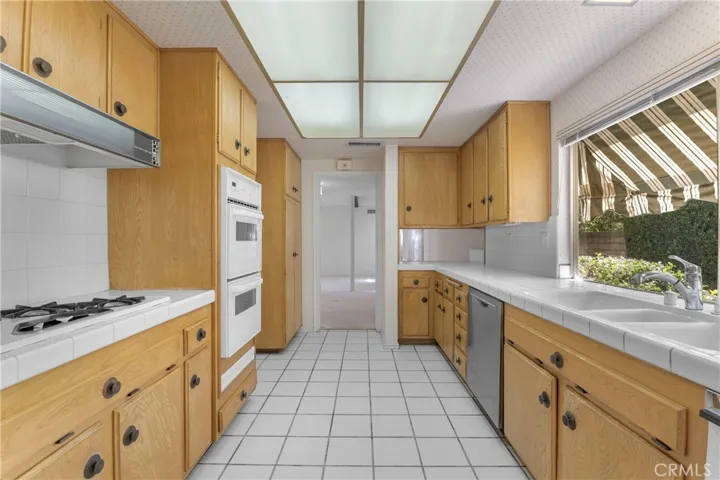 19720 Septo Street, Chatsworth, California 91311