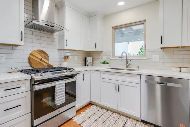 826 Waldo Road, Campbell, California 95008