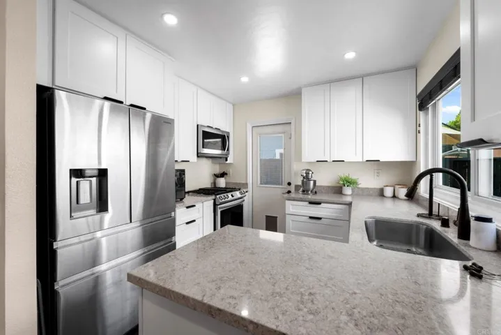 333 Sunflower, Escondido, California 92026