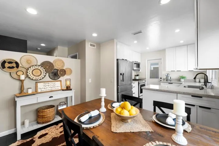 333 Sunflower, Escondido, California 92026