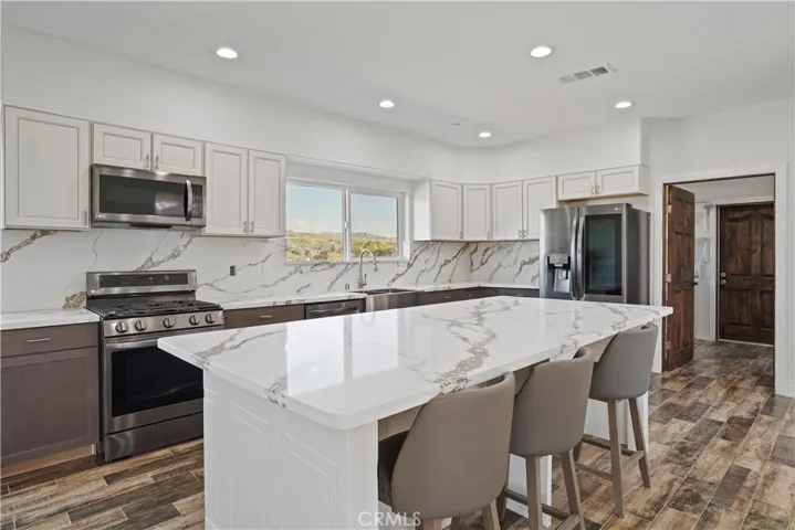 7108 Luane Trail, Colton, California 92324