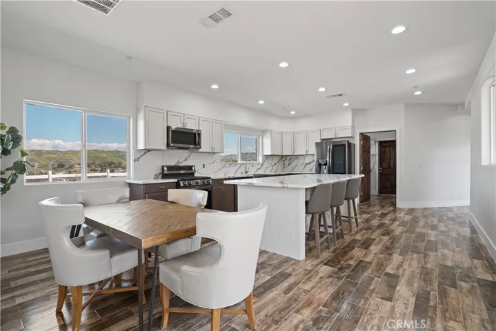 7108 Luane Trail, Colton, California 92324