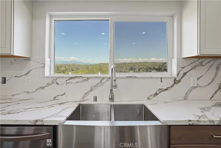 7108 Luane Trail, Colton, California 92324