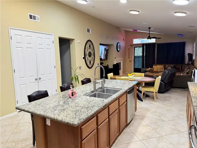 8969 Seal Beach Drive, Hesperia, California 92344