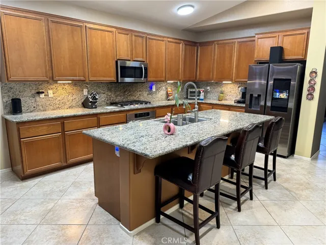8969 Seal Beach Drive, Hesperia, California 92344