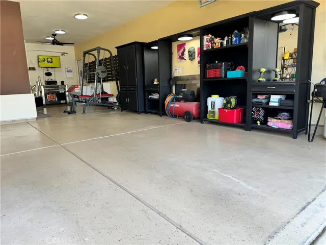 8969 Seal Beach Drive, Hesperia, California 92344