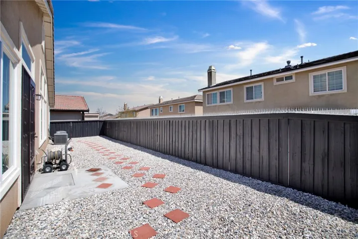 8969 Seal Beach Drive, Hesperia, California 92344