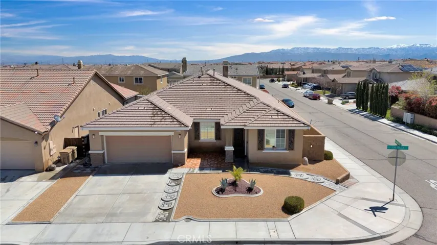 8969 Seal Beach Drive, Hesperia, California 92344