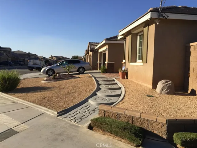 8969 Seal Beach Drive, Hesperia, California 92344
