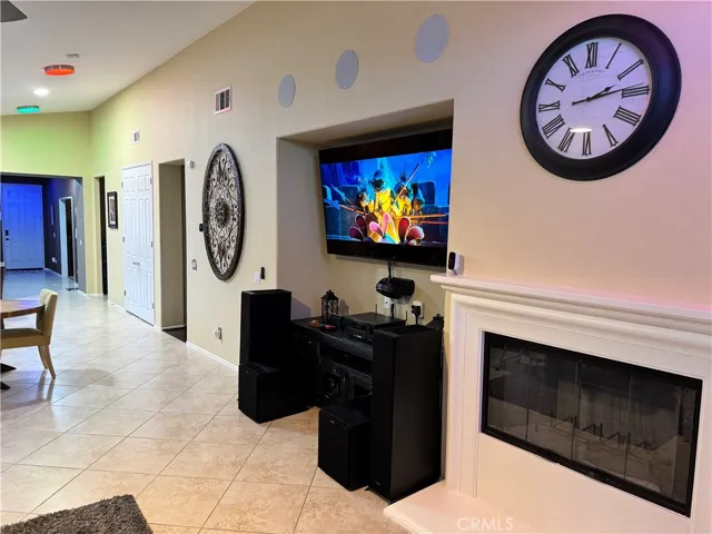 8969 Seal Beach Drive, Hesperia, California 92344