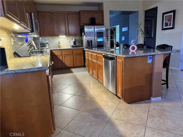 8969 Seal Beach Drive, Hesperia, California 92344