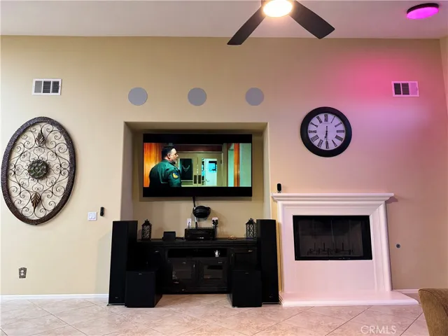 8969 Seal Beach Drive, Hesperia, California 92344