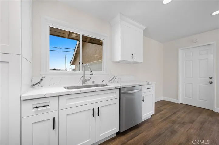 10235 Dale Avenue, Stanton, California 90680