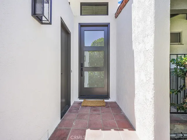 Exterior Entry