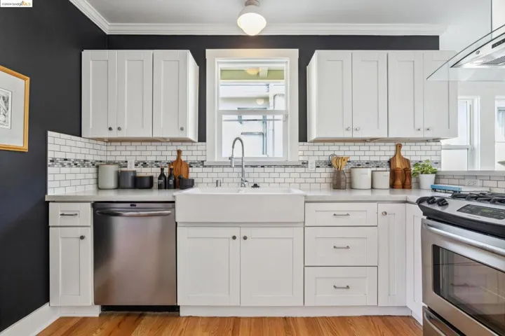 560 44th St, Oakland, California 94609