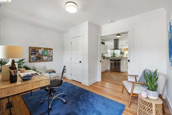 560 44th St, Oakland, California 94609