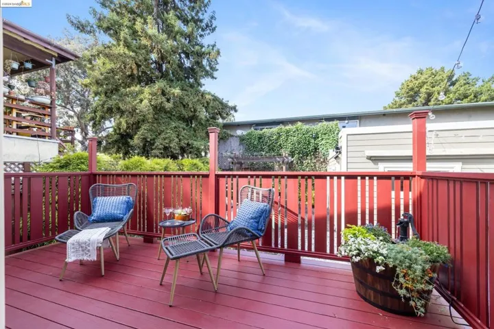 560 44th St, Oakland, California 94609