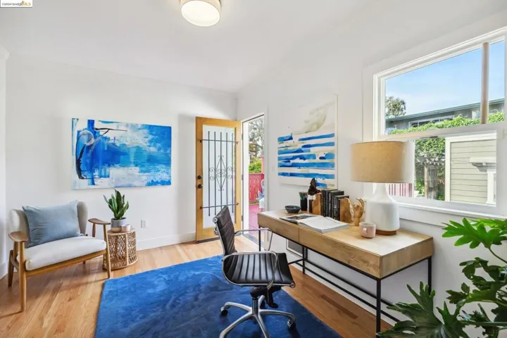560 44th St, Oakland, California 94609