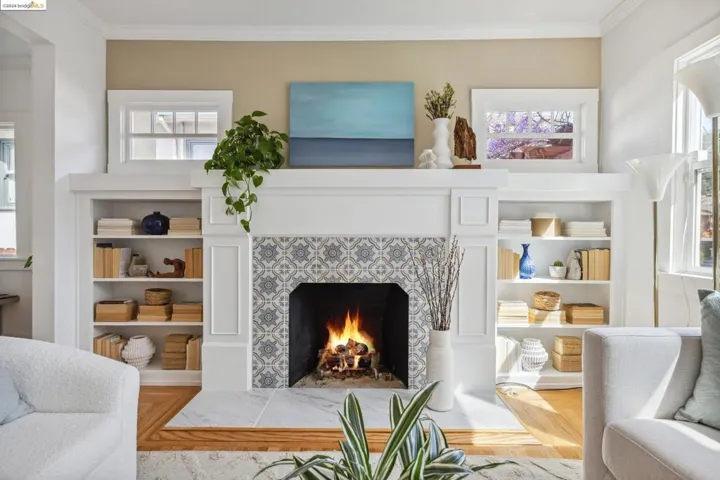 560 44th St, Oakland, California 94609