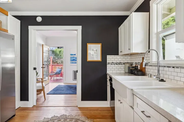 560 44th St, Oakland, California 94609