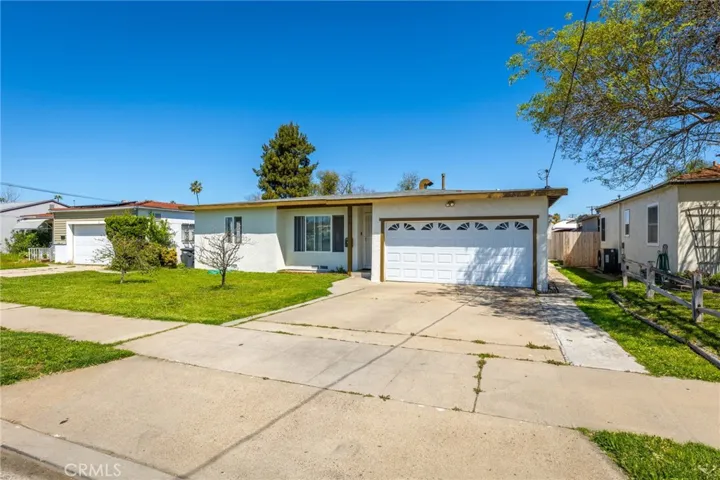 418 Manor Drive, El Cajon, California 92020