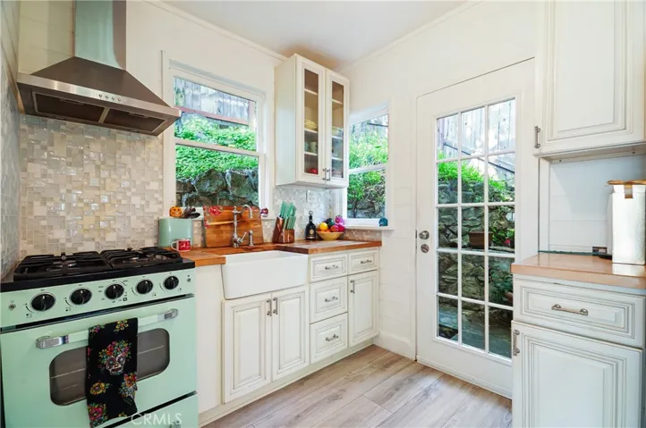 1208 Fernwood Pacific Drive, Topanga, California 90290