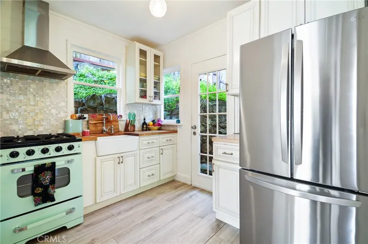 1208 Fernwood Pacific Drive, Topanga, California 90290