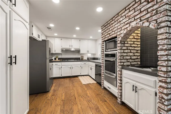 2906 Rob Ct, Thousand Oaks, California 91362