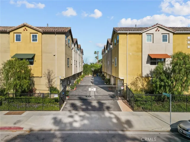 16863 Balboa Lane, Van Nuys, California 91406