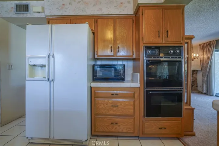 12765 Elkwood Street, North Hollywood, California 91605