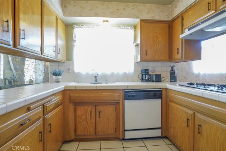 12765 Elkwood Street, North Hollywood, California 91605