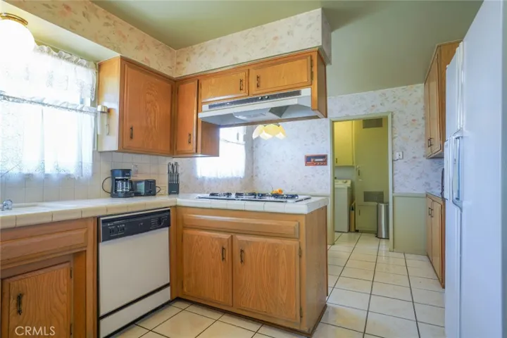 12765 Elkwood Street, North Hollywood, California 91605