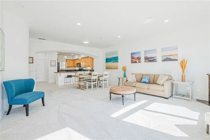 320 E Imperial Avenue 2, El Segundo, California 90245