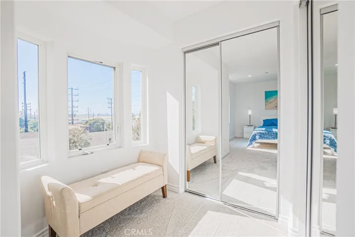 320 E Imperial Avenue 2, El Segundo, California 90245