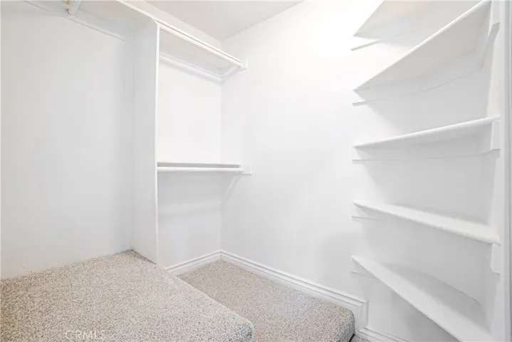 320 E Imperial Avenue 2, El Segundo, California 90245