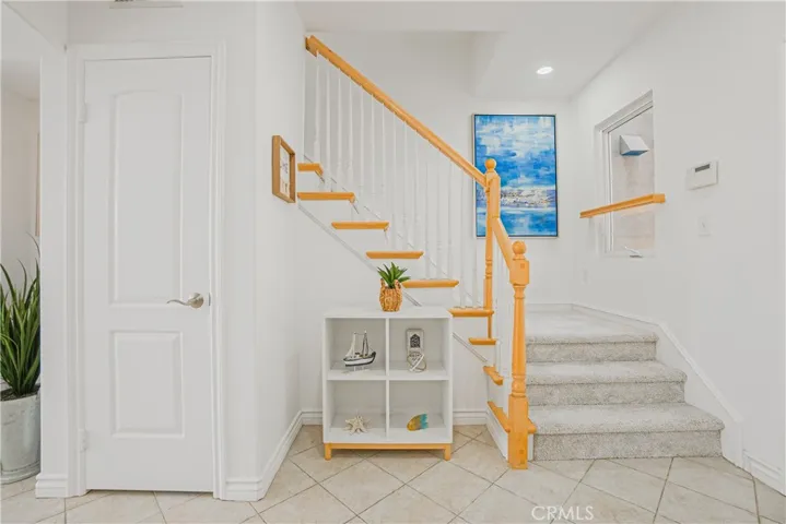 320 E Imperial Avenue 2, El Segundo, California 90245