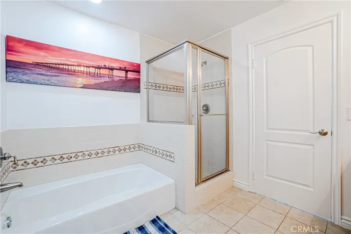 320 E Imperial Avenue 2, El Segundo, California 90245