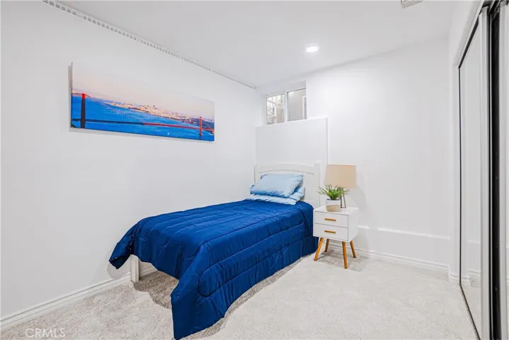 320 E Imperial Avenue 2, El Segundo, California 90245