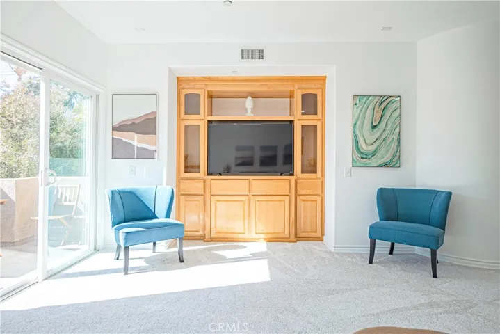 320 E Imperial Avenue 2, El Segundo, California 90245