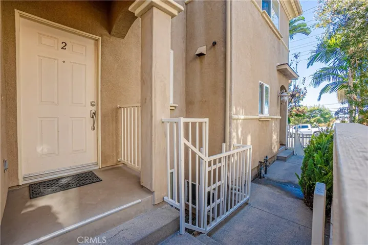 320 E Imperial Avenue 2, El Segundo, California 90245