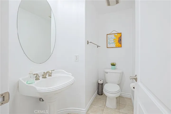 320 E Imperial Avenue 2, El Segundo, California 90245