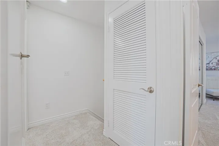320 E Imperial Avenue 2, El Segundo, California 90245