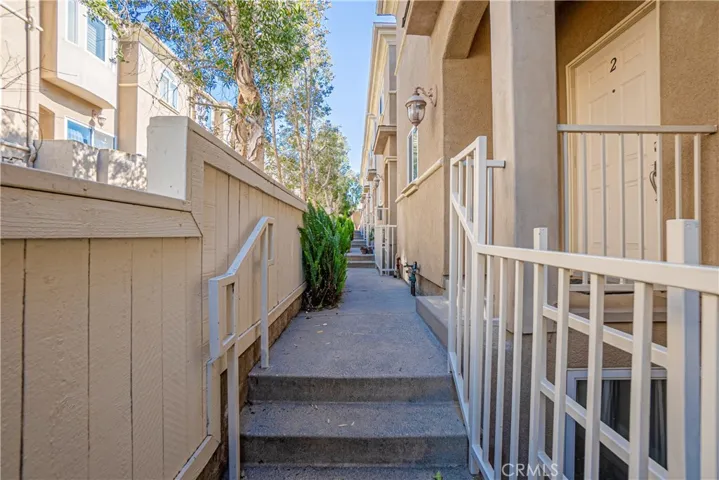 320 E Imperial Avenue 2, El Segundo, California 90245