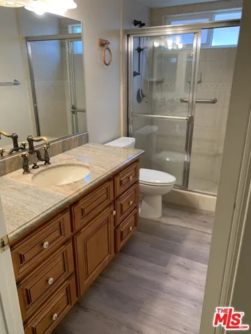 batroom 1