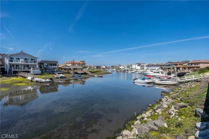 Community boat dock