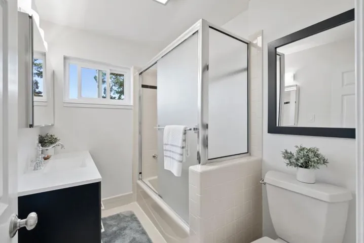 2816 Porto Rosa Way, San Carlos, California 94070