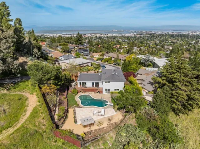 2816 Porto Rosa Way, San Carlos, California 94070